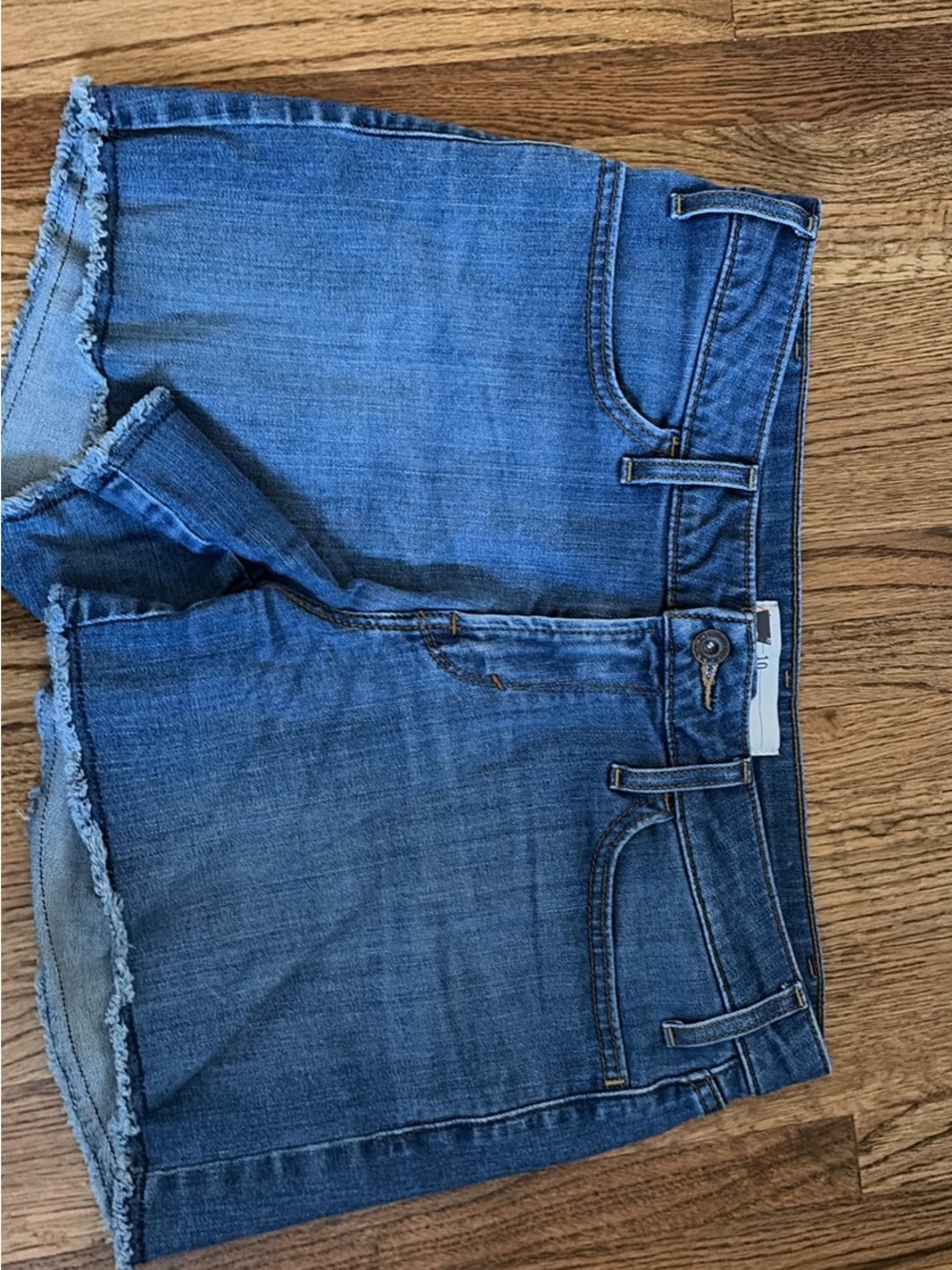 Levi’s - Women's Blue Denim Shorts - Classic High-Waist